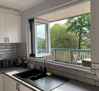custom-aluminum-bifold-glass-windows-for-kitchen