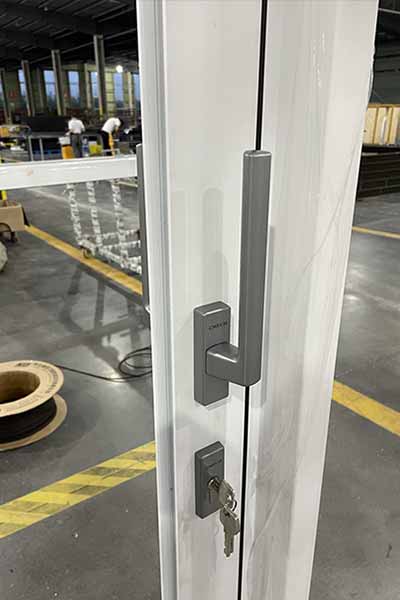 Superhouse Aluminium Lift Sliding Doors